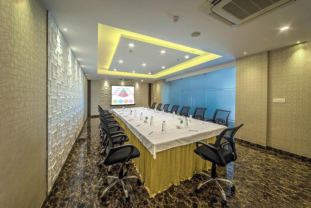 The Fern Residency Kolkata Ξενοδοχείο Εξωτερικό φωτογραφία