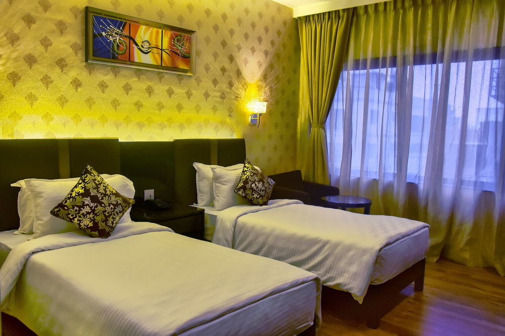 The Fern Residency Kolkata Ξενοδοχείο Εξωτερικό φωτογραφία
