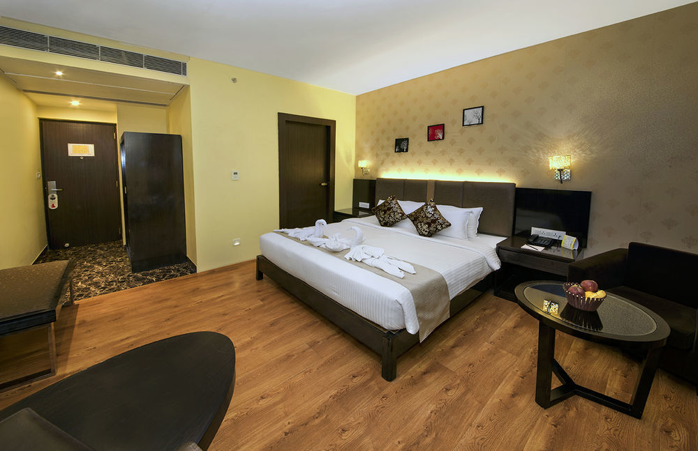 The Fern Residency Kolkata Ξενοδοχείο Εξωτερικό φωτογραφία